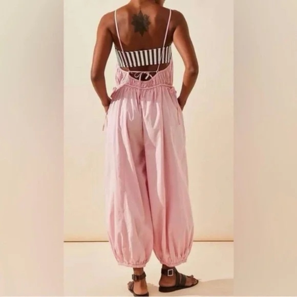 NWOT Free People Saturday City Low-Back Jumpsuit Size XS - Picture 3 of 7